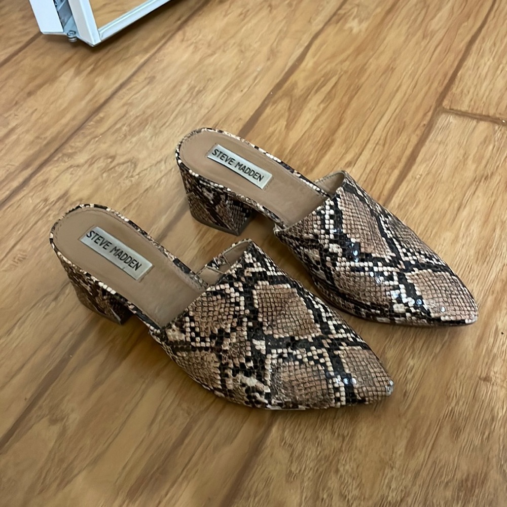 Steve Madden snake heels